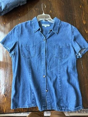 Women’s Vintage Jones New York Men’s Short-Sleeve Denim Shirt - Blue